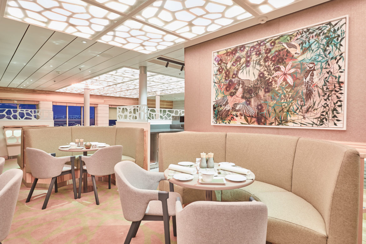 Hapag-Lloyd Cruises, Hanseatic Nature, Hauptrestaurant Hanseatic , Abendbeleuchtung [ (c) Hapag-Lloyd-Kreuzfahrten,Alle Bilder zur honorarfreien Nutzung mit dem vollstndigen Bildnachweis "Hapag-Lloyd Cruises / Christian Wyrwa" È Die Bilder drfen nur im Rahmen einer Berichterstattung ber Hapag-Lloyd Cruises verwendet werden, All Photos intended for editorial use. All image use free of charge. Photocredit: Hapag-Lloyd Cruises / Christian Wyrwa. ]