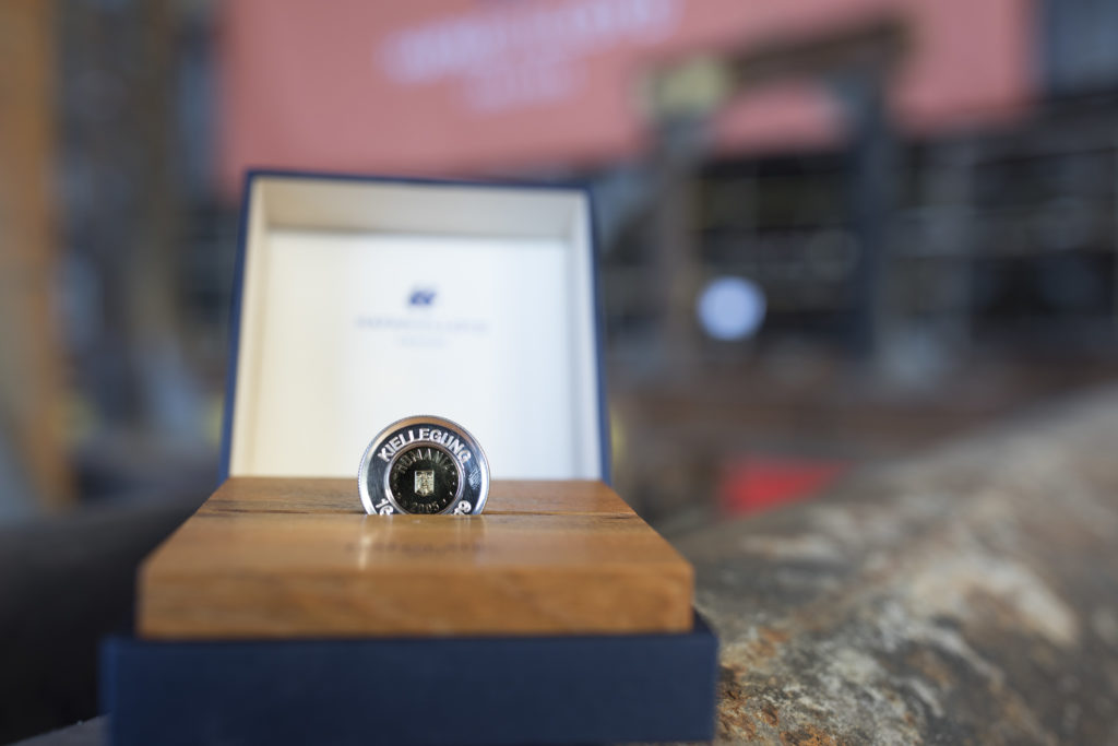 HL-Cruises_HANSEATIC spirit_Münze Schiffsrumpf